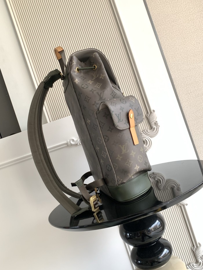LV Christopher Backpack M27080 LG0031 38cm