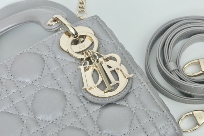 Dior Lady Dior Bag M673 YD085 17cm