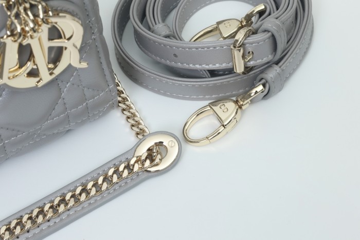 Dior Lady Dior Bag M673 YD085 17cm