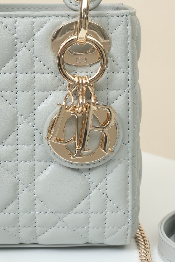 Dior Lady Dior Bag M673 YD085 17cm