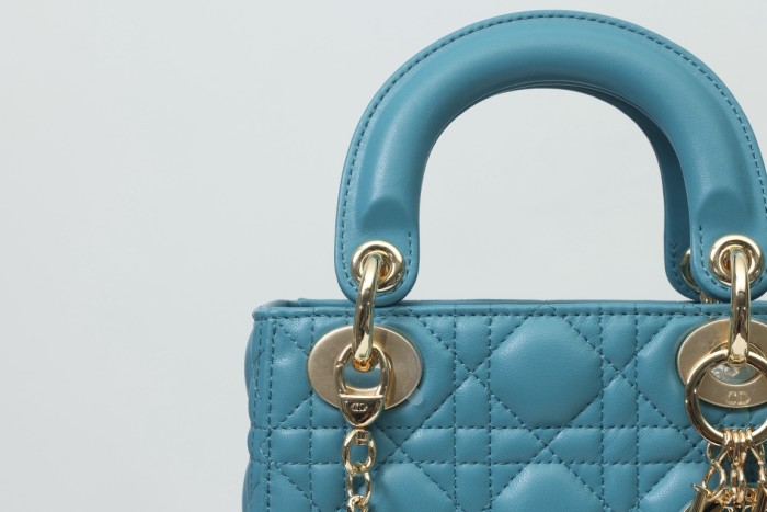 Dior Lady Dior Bag M673 YD085 17cm