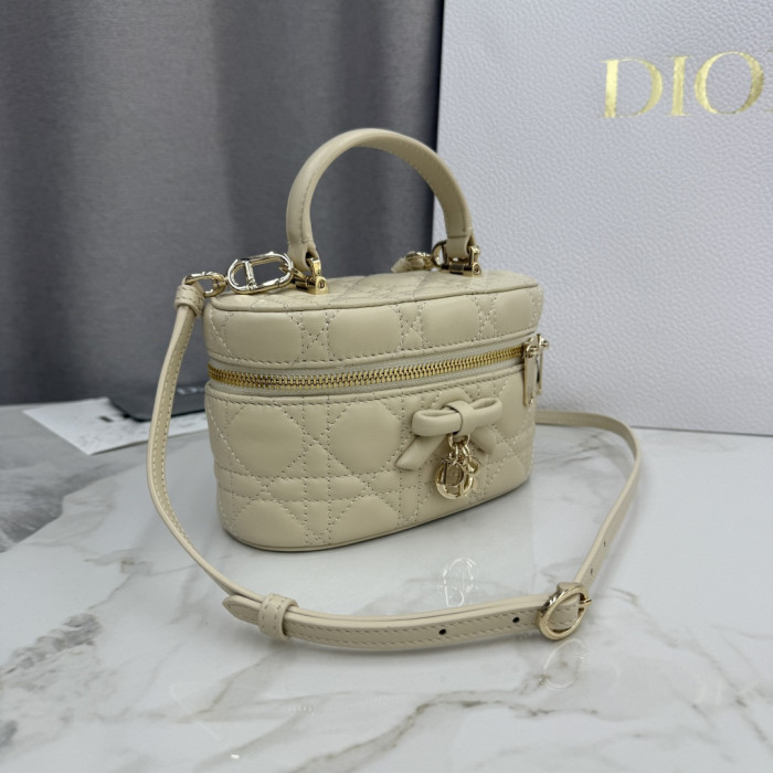 Dior Mini Vanity Bag S2603 YD085 17cm