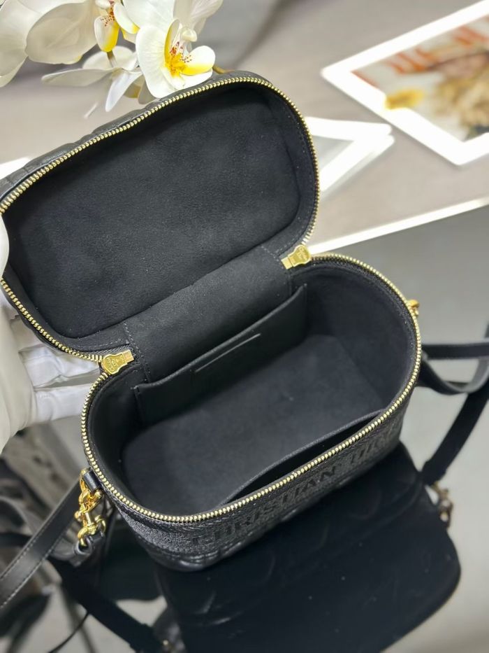 Dior Travel Bag S5488 YD056 18.5cm