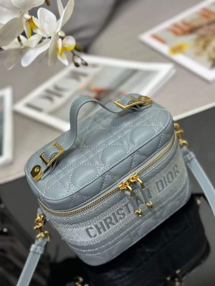 Dior Travel Bag S5488 YD056 18.5cm