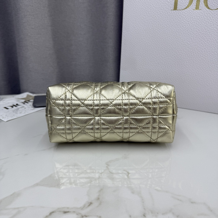 Dior Jolie Top Handle Bag S3123 YD085-036 18.5cm