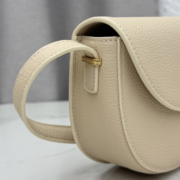 Dior Médaillon Bag M3921 YD065 21cm