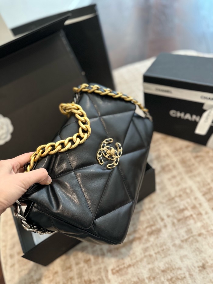Chanel Shoulder Bag 163 DB571 26cm