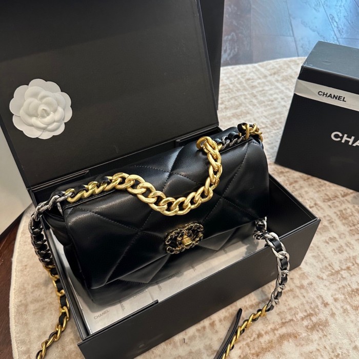 Chanel Shoulder Bag 163 DB571 26cm