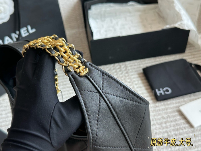 Chanel Hobo Bucket Bag 157 DB003 24cm