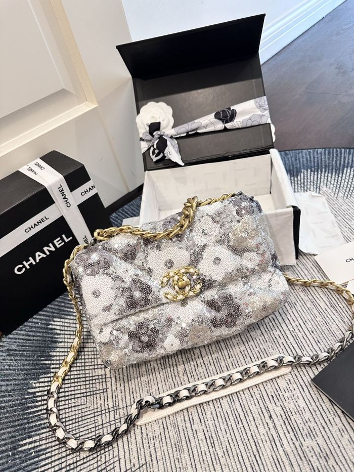 Chanel Shoulder Bag 160 DB571 26cm
