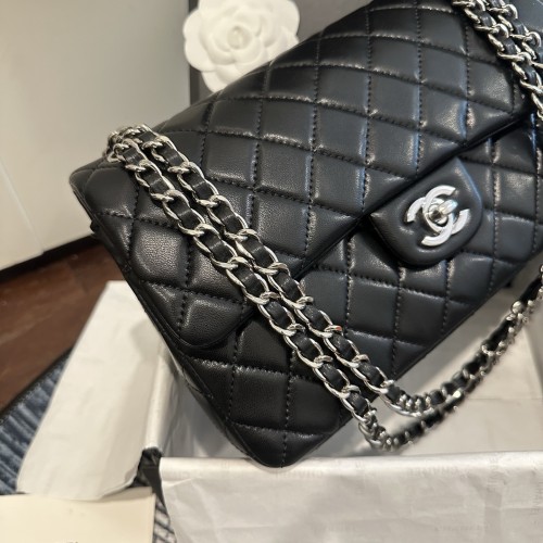 Chanel Classic Flap Bag 1112 DB581 25cm