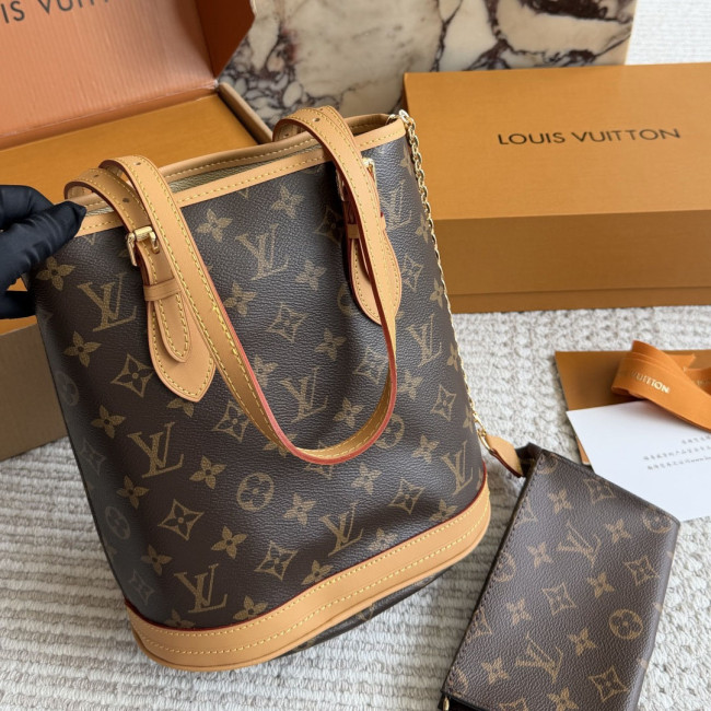 LV Bucket Bag M42238 DB502 22cm