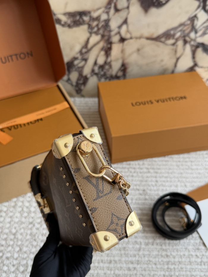 LV Side Trunk Bag 376 DB512 23cm