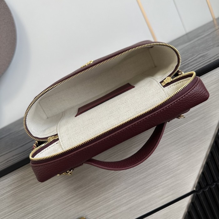 Chanel Shoulder Bag 004 YD007 23cm