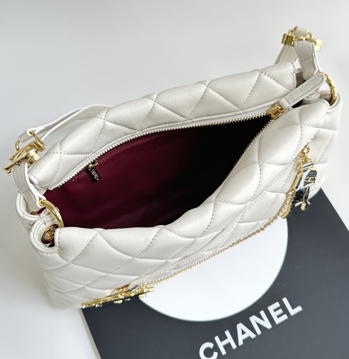 Chanel Shoulder Bag 007 YD0001 29cm