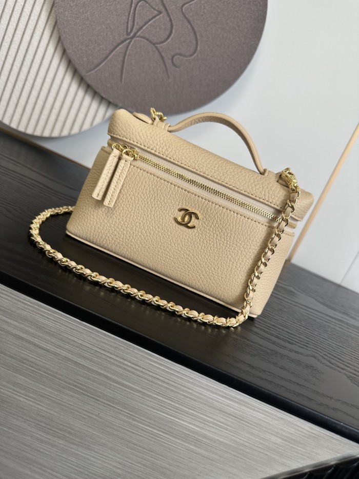 Chanel Shoulder Bag 003 YD086 19cm