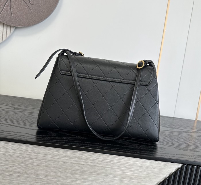 Chanel Shoulder Bag 001 YD009-089 22.5-32cm