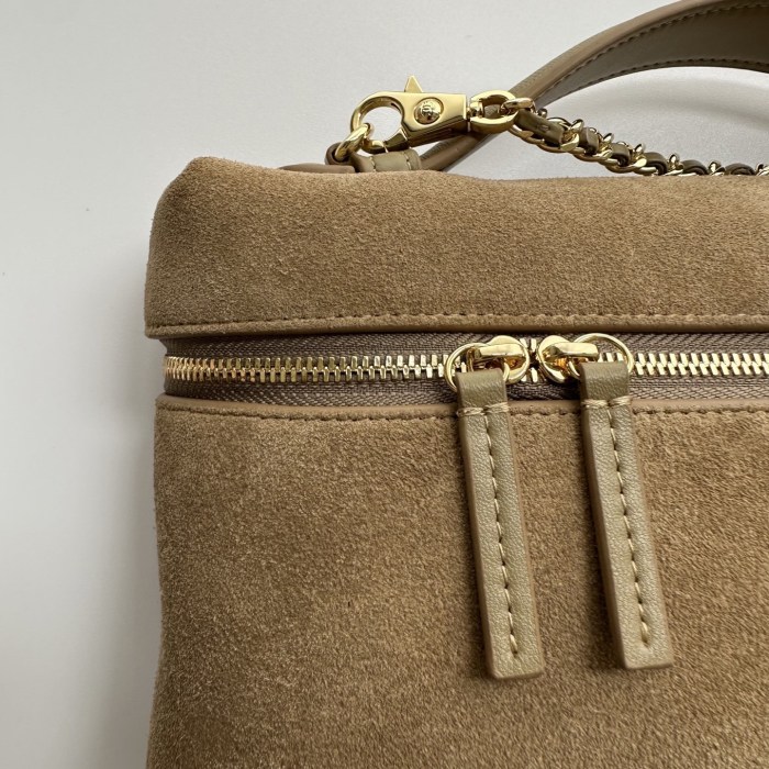 Chanel Shoulder Bag 016 YD086 29cm