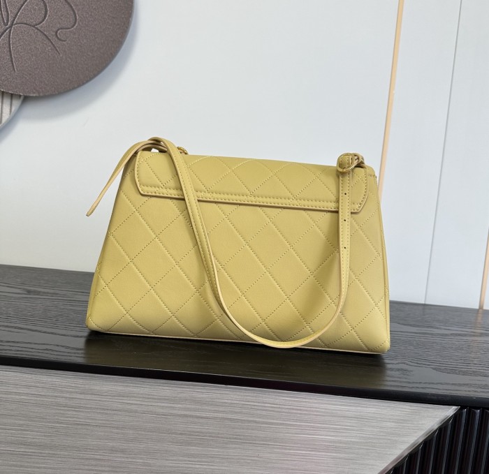 Chanel Shoulder Bag 001 YD009-089 22.5-32cm