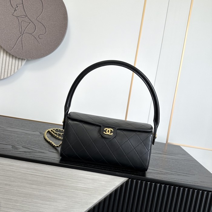 Chanel Shoulder Bag 012 YD008 23cm