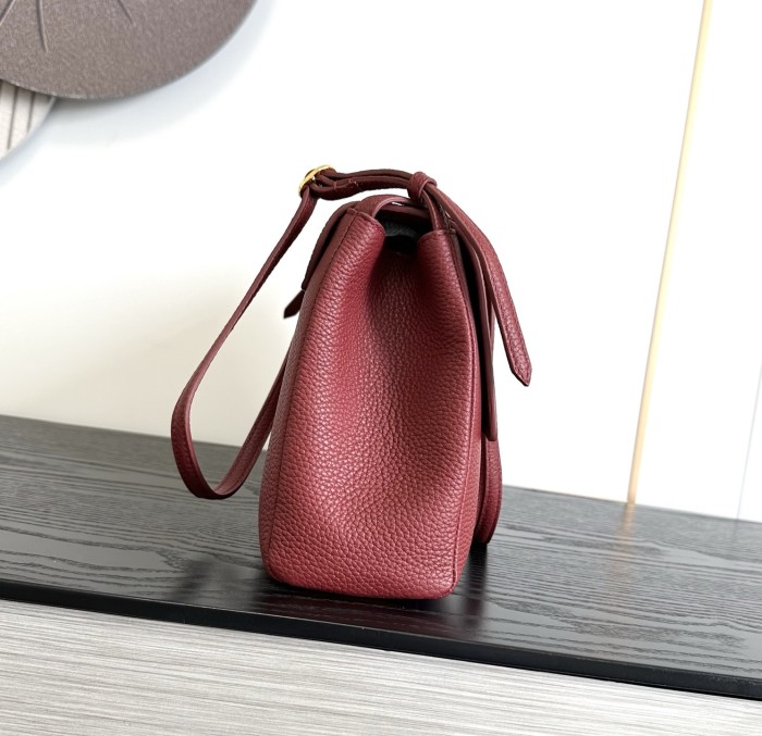 Chanel Shoulder Bag 001 YD009-089 22.5-32cm