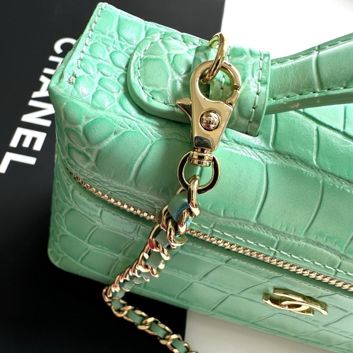 Chanel Shoulder Bag 002 YD086 19.5cm