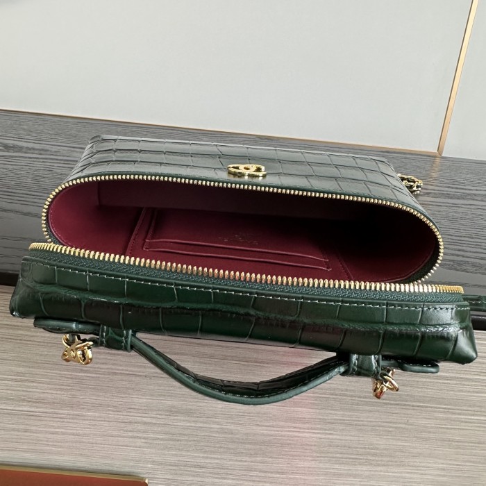 Chanel Shoulder Bag 002 YD086 19.5cm