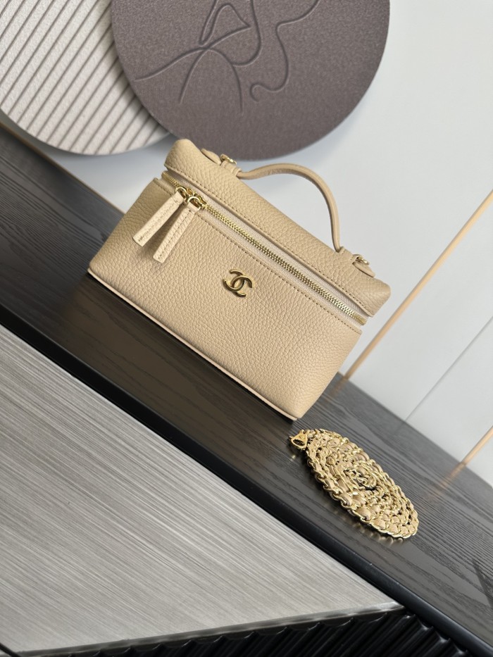 Chanel Shoulder Bag 003 YD086 19cm