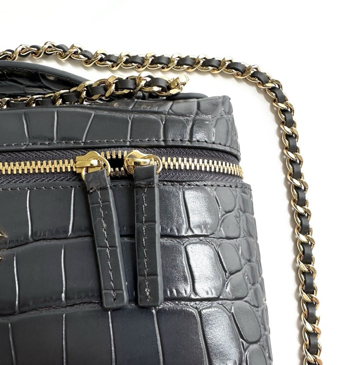 Chanel Shoulder Bag 002 YD086 19.5cm
