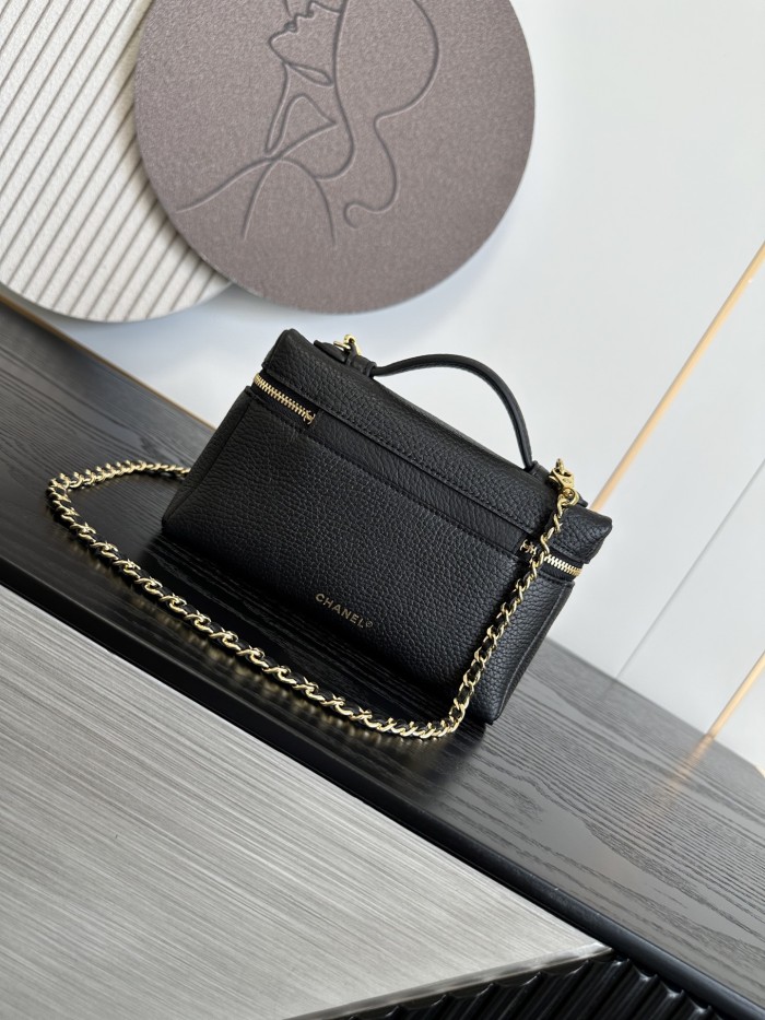 Chanel Shoulder Bag 003 YD086 19cm