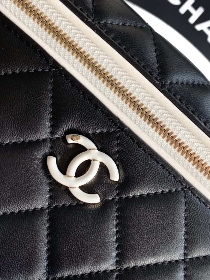 Chanel Shoulder Bag 028 YD087 19.5cm