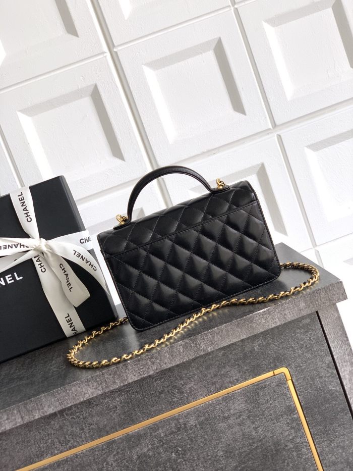 Chanel Shoulder Bag 027 YD0801 18.5cm