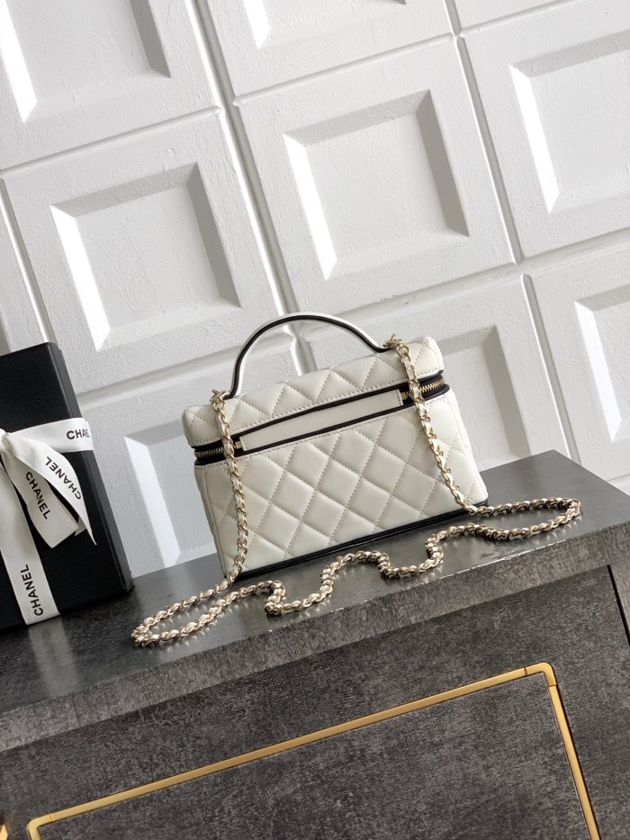 Chanel Shoulder Bag 028 YD087 19.5cm