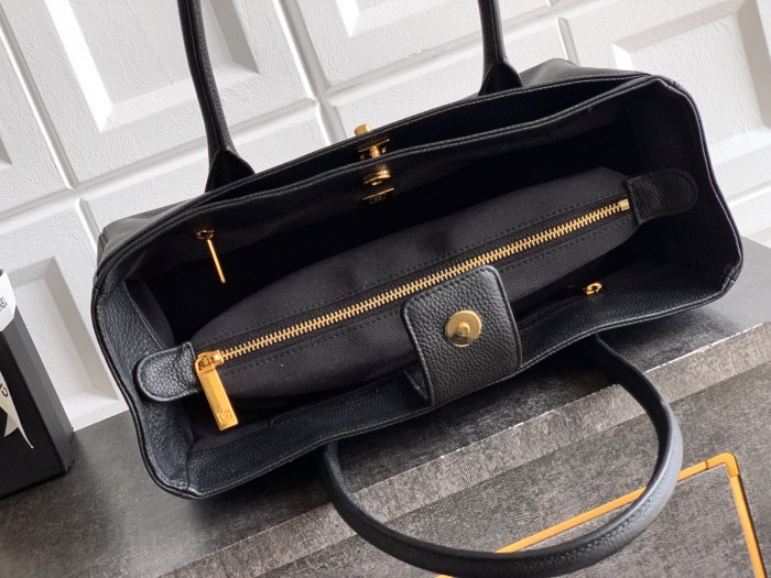 Chanel Tote Bag 029 YD0501 32cm