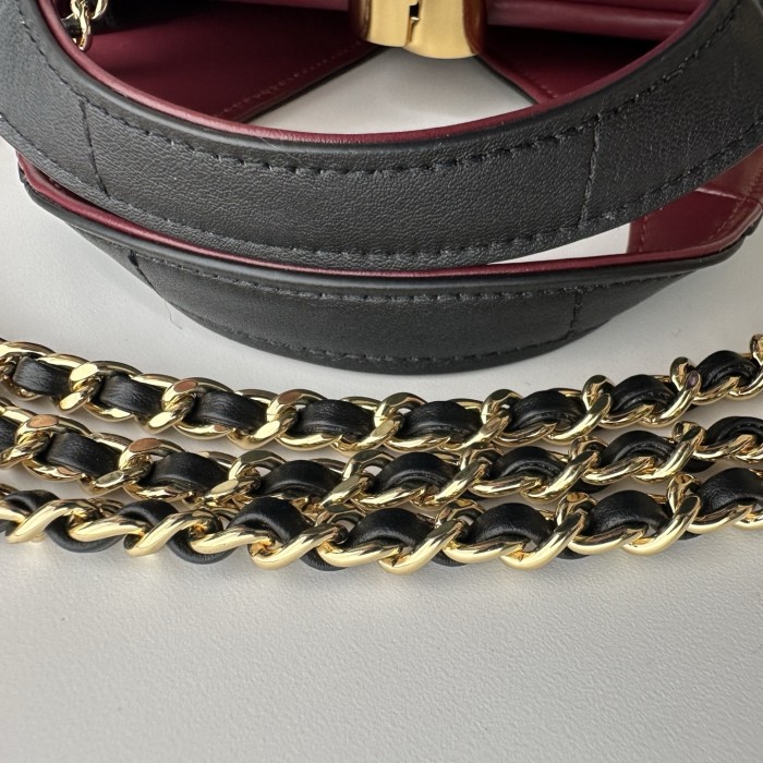 Chanel Shoulder Bag 021 YD0501 23cm