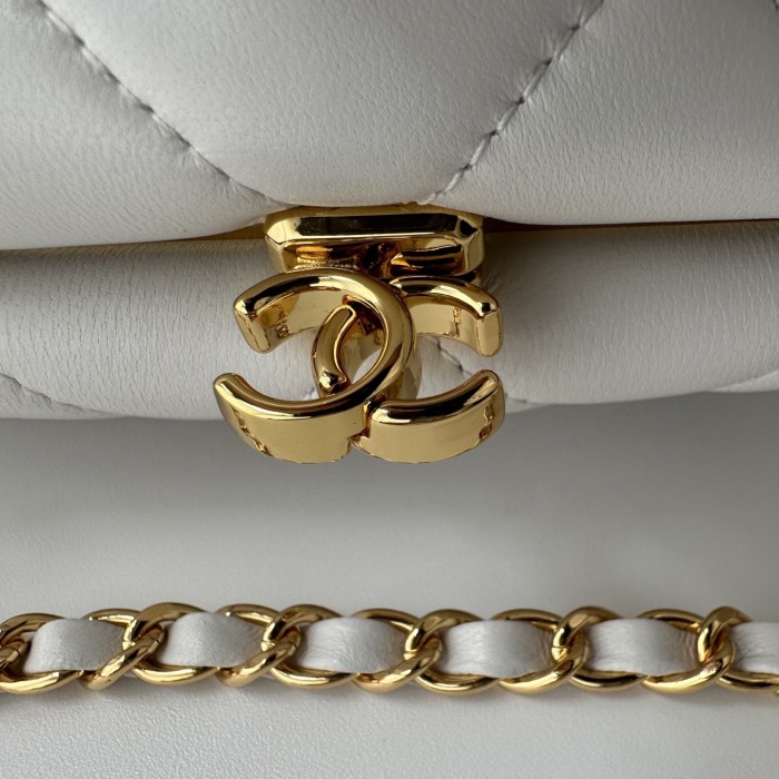 Chanel Shoulder Bag 033 YD0501 26cm