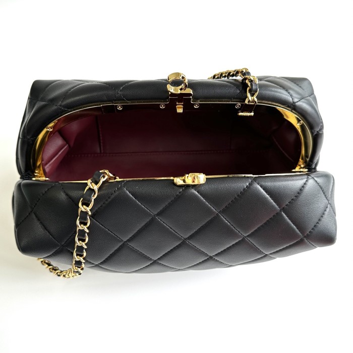 Chanel Shoulder Bag 033 YD0501 26cm