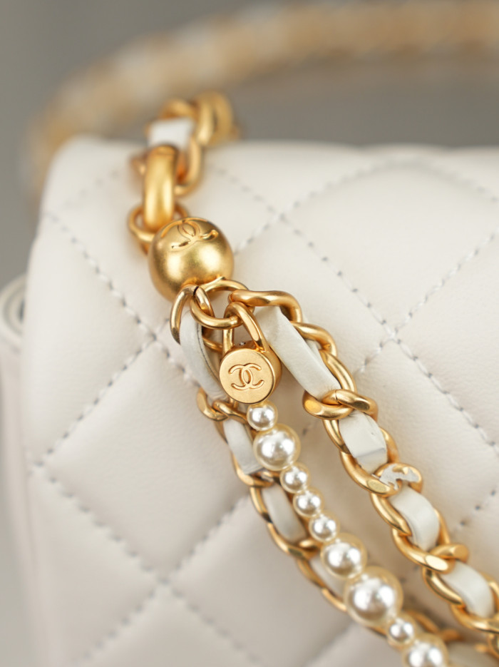 Chanel Shoulder Bag 4384 YD058 19.5cm