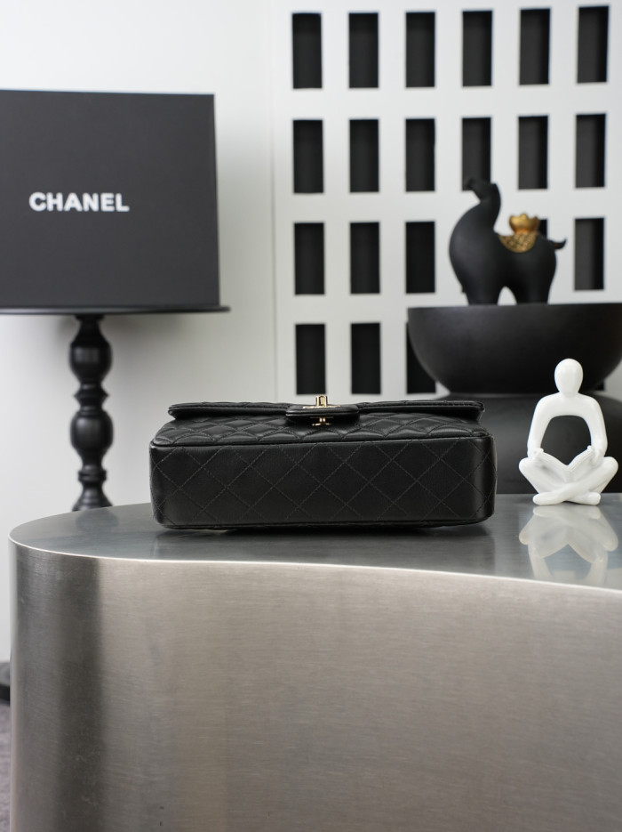 Chanel Shoulder Bag 2431 YD086 25cm