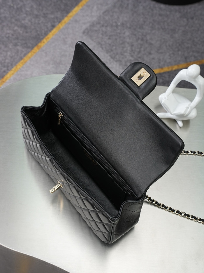 Chanel Shoulder Bag 2431 YD086 25cm
