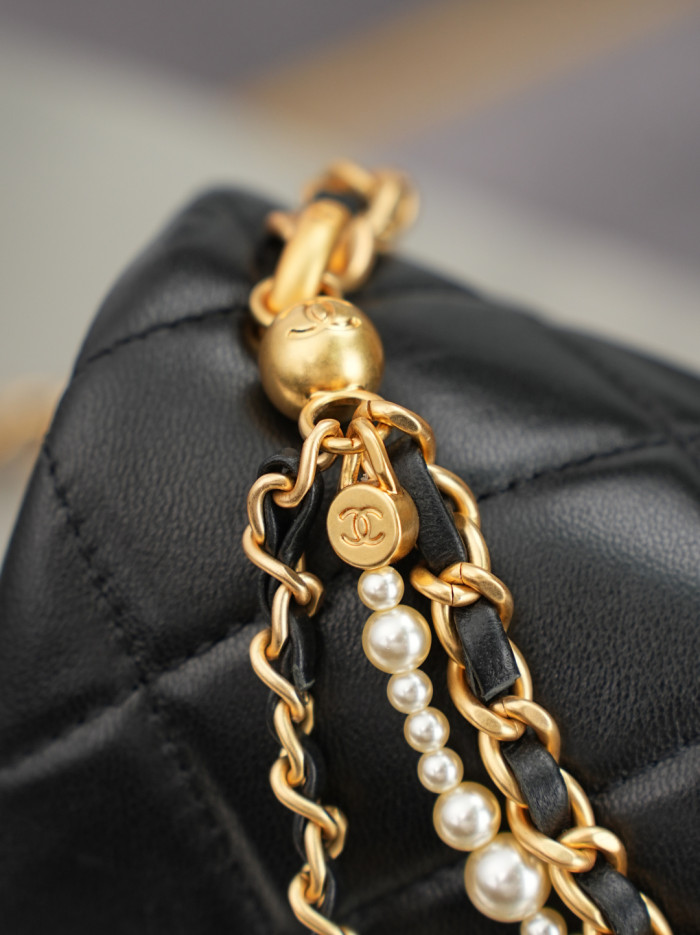 Chanel Shoulder Bag 4384 YD058 19.5cm