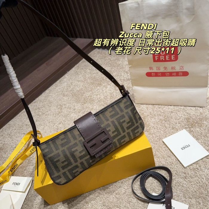 Fendi Shoulder Bag 010 DB081 25cm