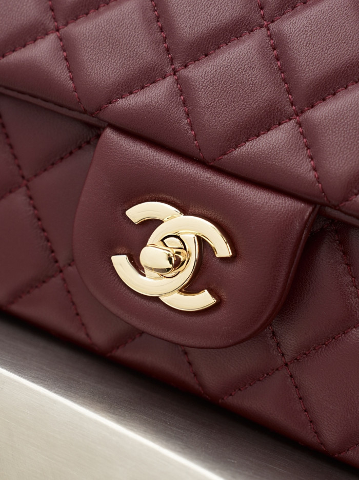 Chanel Shoulder Bag 2431 YD086 25cm