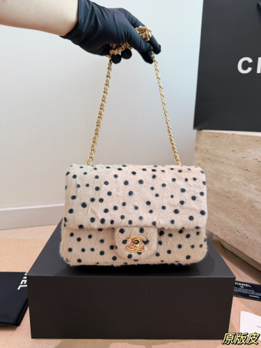 Chanel Shoulder Bag 180 DB042 20cm
