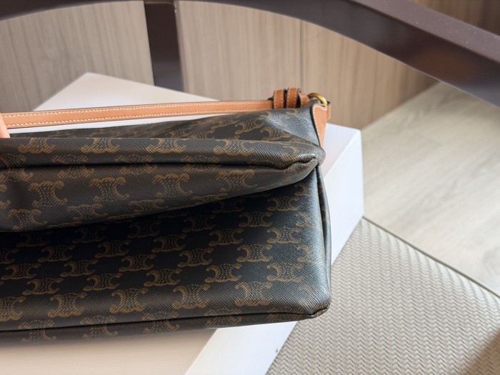 Celine Shoulder Bag 018 DB581 36.5cm