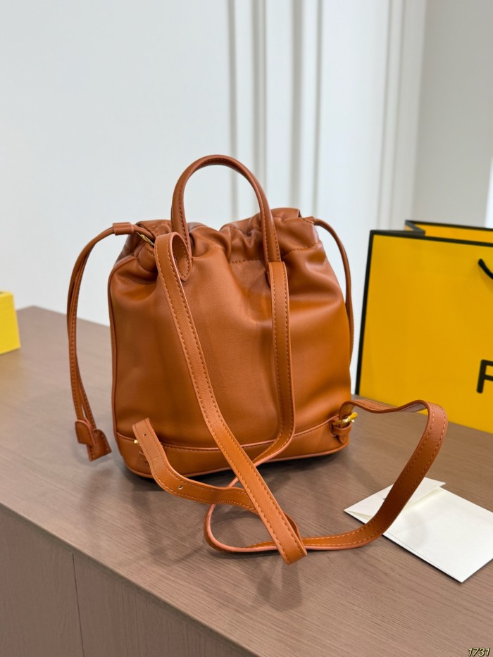 Fendi Backpack 011 DB591 23cm