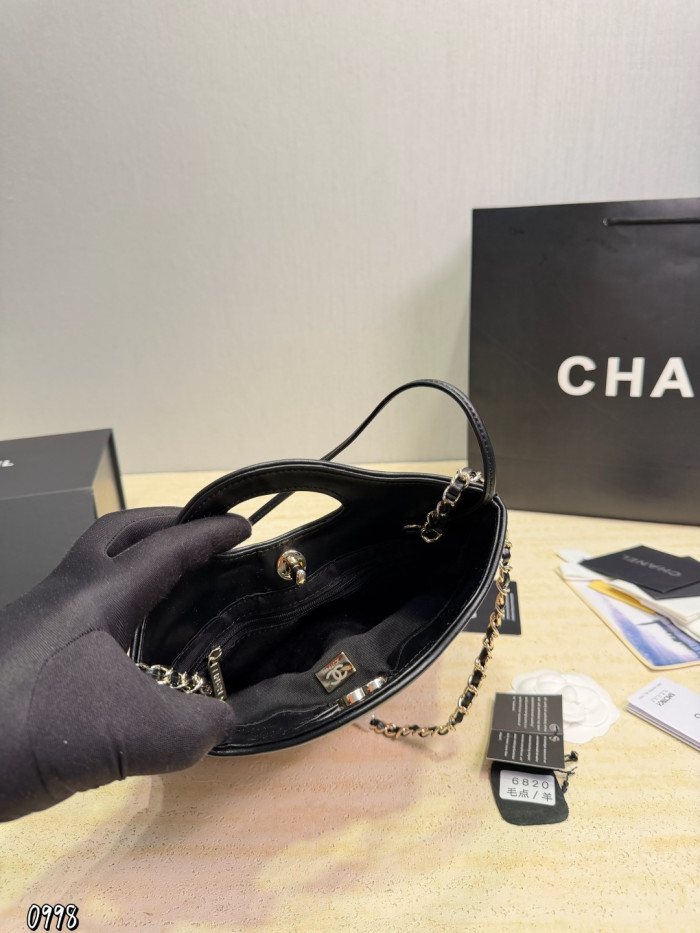 Chanel Shoulder Bag 178 DB042 23cm