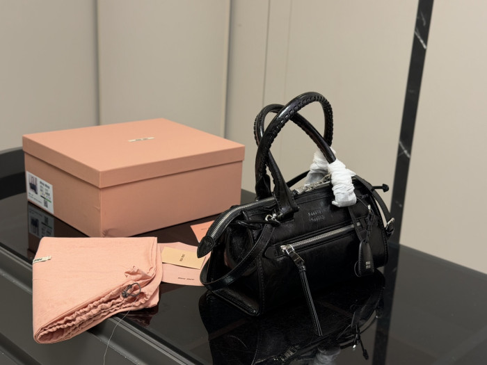 Miu Miu Shoulder Bag 038 DB072 30cm