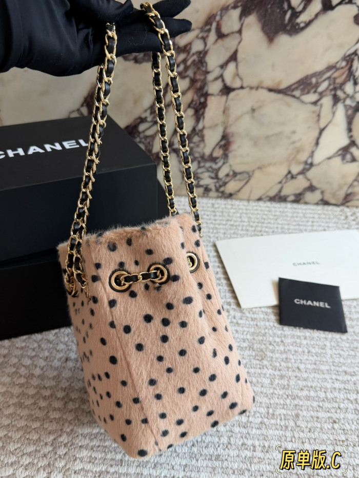 Chanel Bucket Bag 181 DB052 20cm