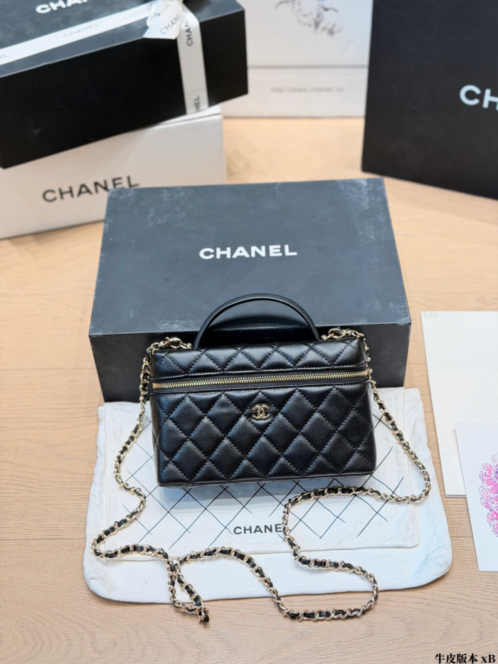 Chanel Shoulder Bag 175 DB061 19.5cm